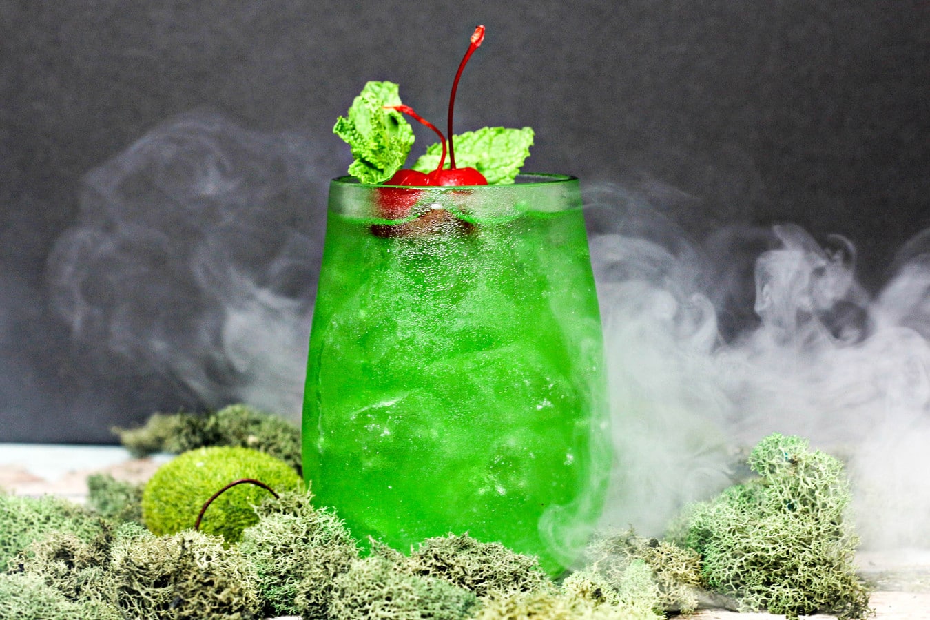 Cannabis Drinks Wholesale: How to Stand Out in a Saturated Market